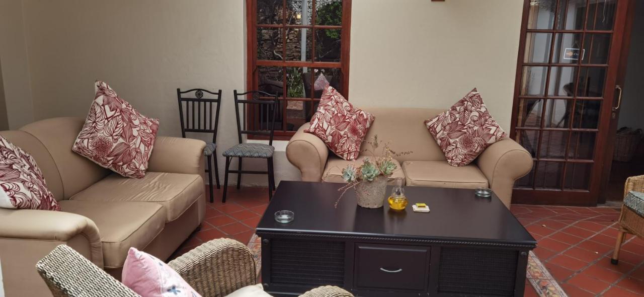 137 High Street Guest House Grahamstown Esterno foto