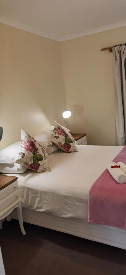 137 High Street Guest House Grahamstown Esterno foto