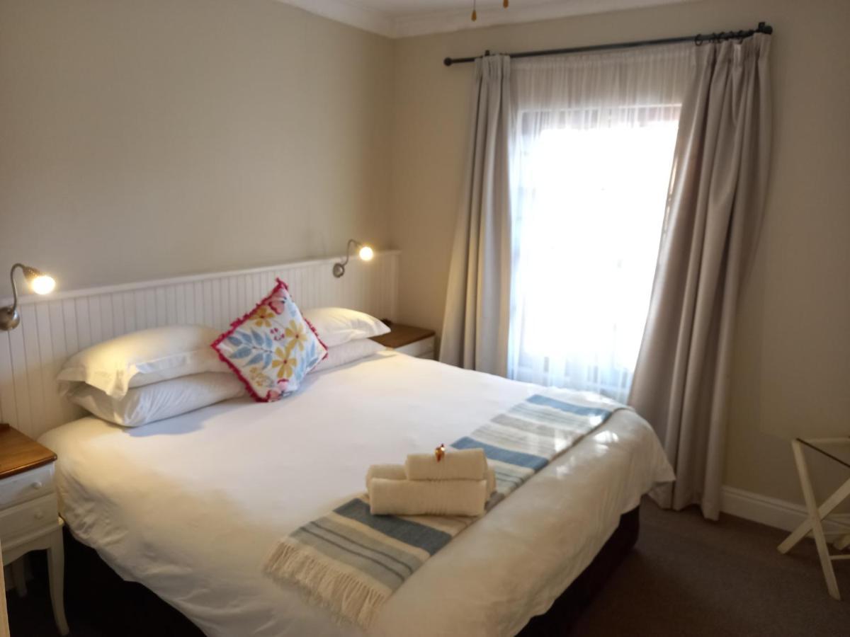 137 High Street Guest House Grahamstown Esterno foto