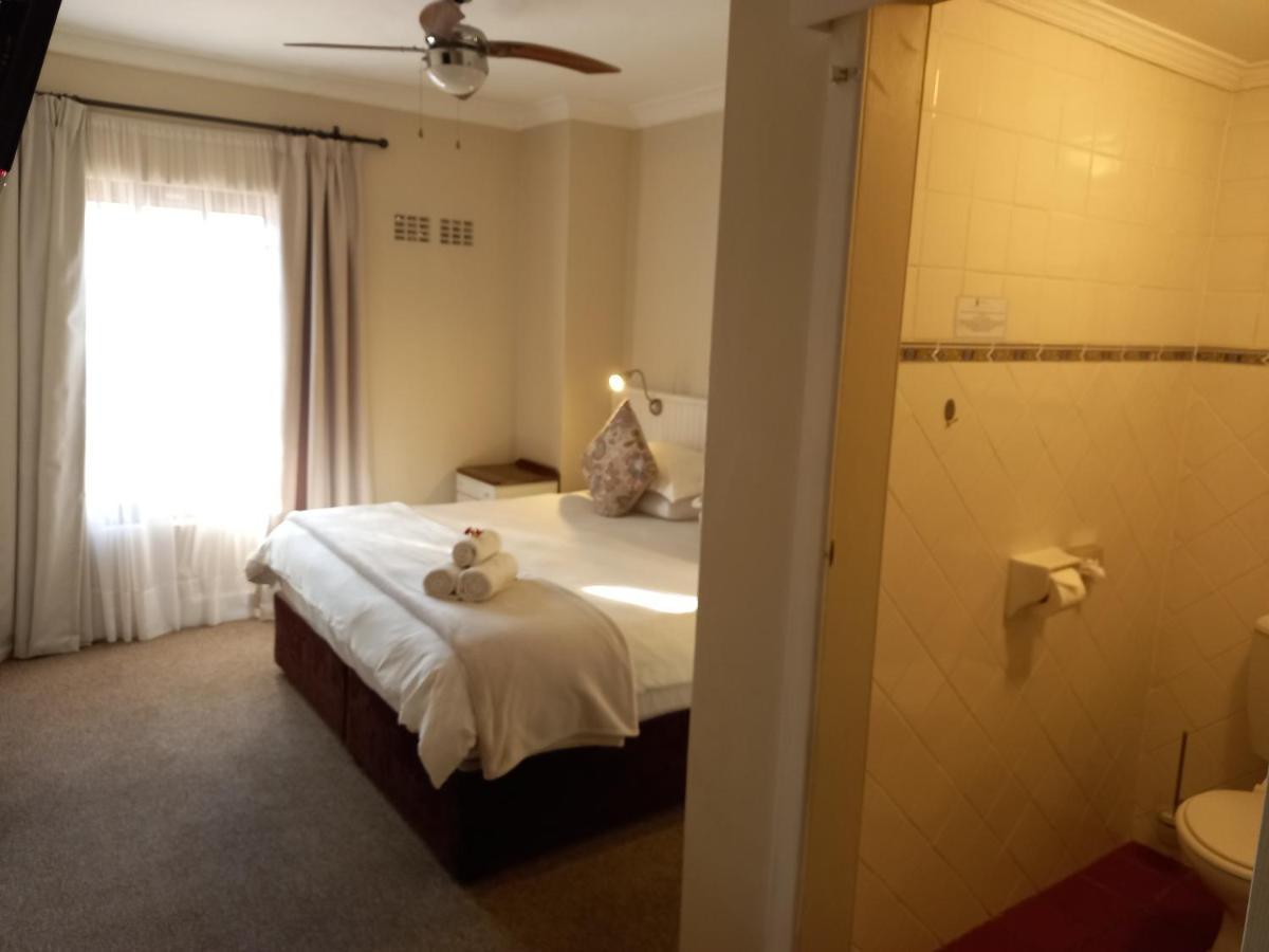 137 High Street Guest House Grahamstown Esterno foto